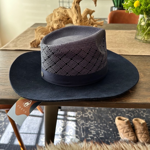 Freya Cedar Straw Felt Hat (size L) - Picture 2 of 4